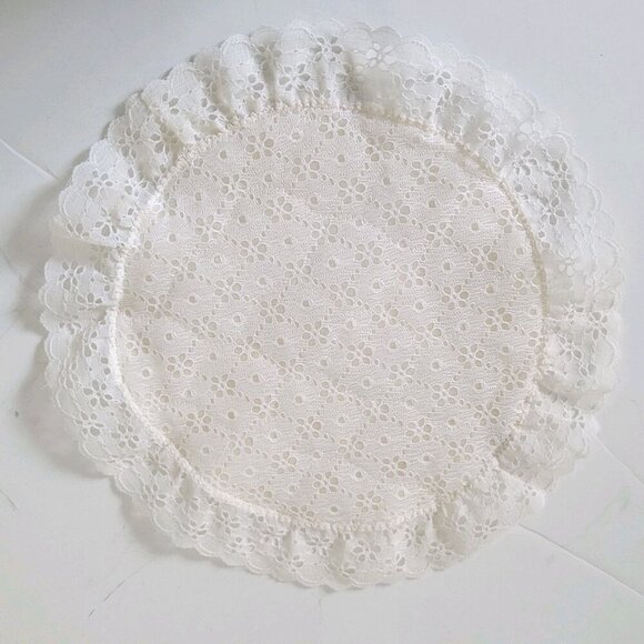 Vintage Doily White Lace 12" Round Quilted Middle For Trivet - Picture 1 of 2